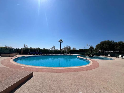 Piso / Apartamento en Villeneuve-Loubet, Alpes Marítimos