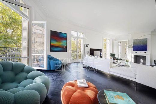 Apartment in La Muette, Auteuil, Porte Dauphine, Paris