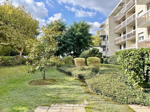 Apartment in La Varenne-Saint-Hilaire, Val-de-Marne