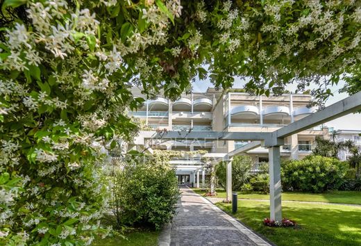 Apartment / Etagenwohnung in Arcachon, Gironde