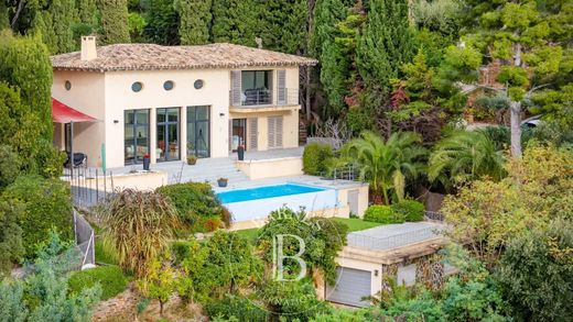 빌라 / Rayol-Canadel-sur-Mer, Var