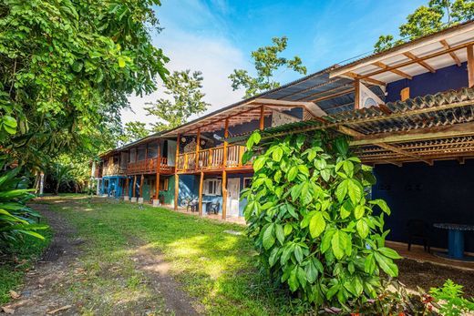 Hotel in Limón, Cantón de Limón