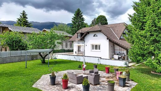 Luxury home in Ségny, Ain