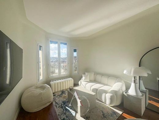 Apartment in Boulogne-Billancourt, Hauts-de-Seine