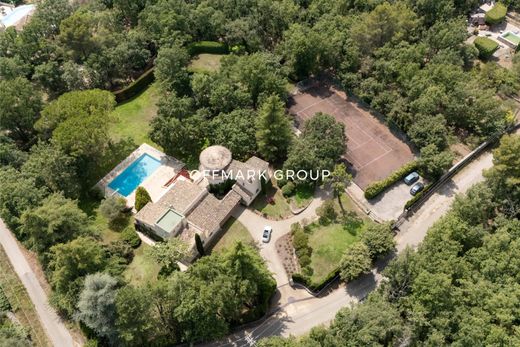 Casa di lusso a Saint-Cézaire-sur-Siagne, Alpi Marittime