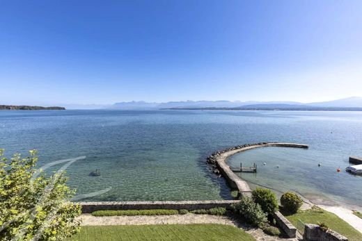 Maison de luxe à Nyon, Nyon District