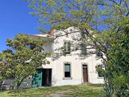 Luxury home in Vaison-la-Romaine, Vaucluse