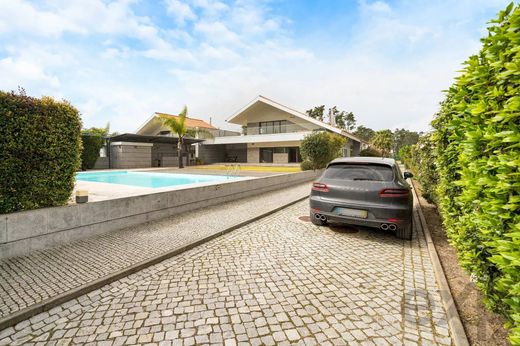 Luxury home in Corroios, Seixal