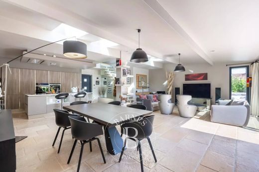 Luxury home in Le Chesnay, Yvelines