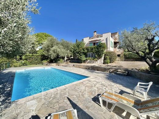 Villa in Le Rouret, Alpes-Maritimes