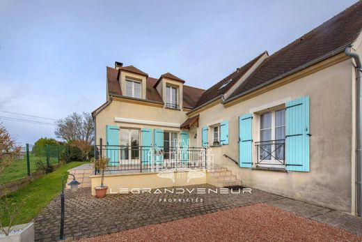 Casa di lusso a Dannemois, Essonne