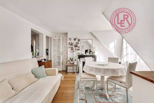 Apartment / Etagenwohnung in Temple, Rambuteau – Francs Bourgeois, Réaumur, Paris