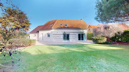 Maison de luxe à Caen, Calvados