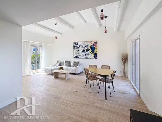 Apartment in Mandelieu-la-Napoule, Alpes-Maritimes