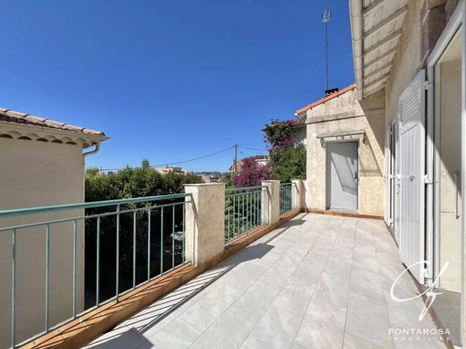 Maison de luxe à Saint-Raphaël, Var