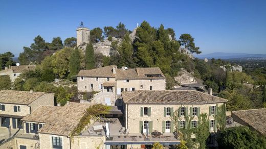 Eygalières, Bouches-du-Rhôneの高級住宅