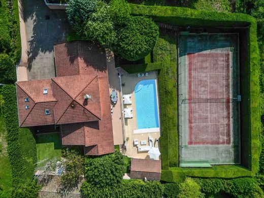 Элитный дом, Bourgoin-Jallieu, Isère