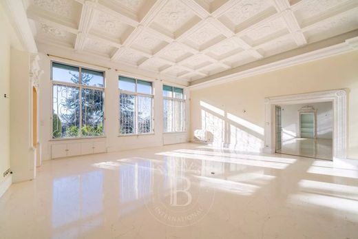 カンヌ, Alpes-Maritimesのアパートメント