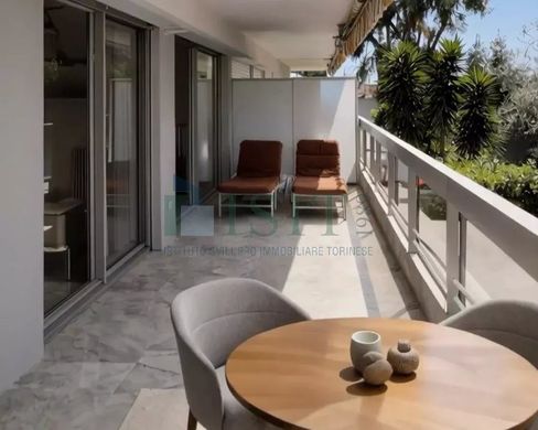 Apartment in Juan-les-Pins, Alpes-Maritimes