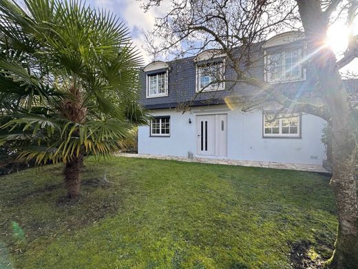 Luxury home in Le Plessis-Trévise, Val-de-Marne