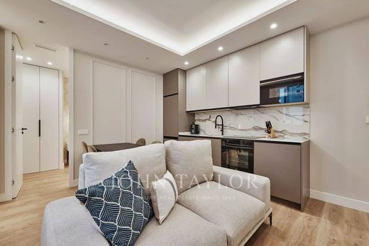Apartment / Etagenwohnung in Madrid, Provinz Madrid