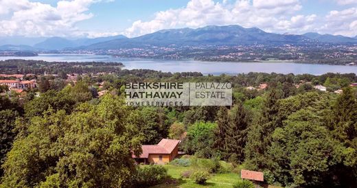 빌라 / Galliate Lombardo, Provincia di Varese