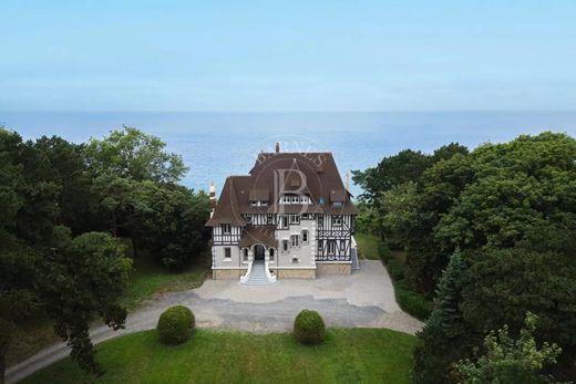 Palais à Trouville-sur-Mer, Calvados