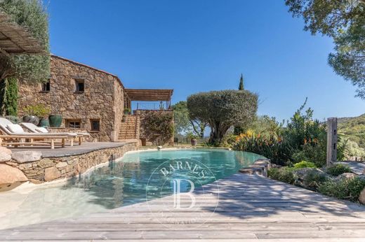 Maison de luxe à Porto-Vecchio, Corse-du-Sud