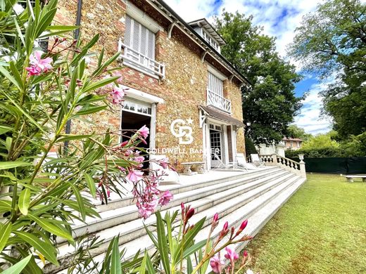 Luxury home in Le Vésinet, Yvelines