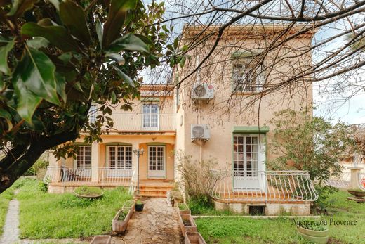 Maison de luxe à Miramas, Bouches-du-Rhône