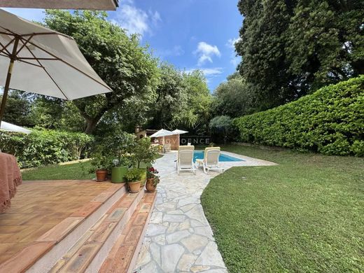 Luxury home in Roquefort-les-Pins, Alpes-Maritimes