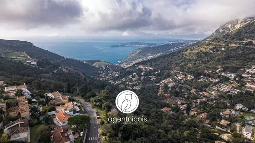 Luxe woning in La Turbie, Alpes-Maritimes