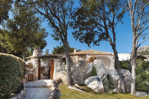 Villa a Arzachena, Sassari