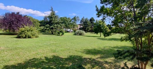 Demeure ou Maison de Campagne à Bésayes, Drôme