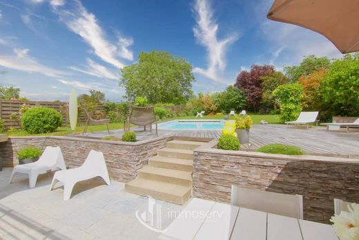 Luxury home in Kuntzig, Moselle