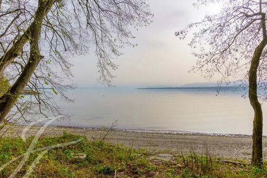 Crans-près-Céligny, Nyon Districtの土地