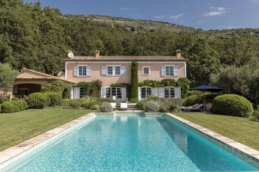 Saint-Vallier-de-Thiey, Alpes-Maritimesのヴィラ