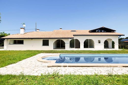 Luxury home in Urrugne, Pyrénées-Atlantiques