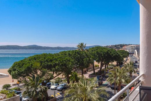 Apartment / Etagenwohnung in Sainte-Maxime, Var