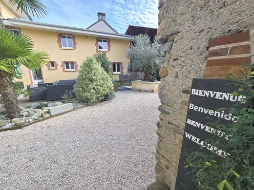 Luxus-Haus in Bordères-sur-l'Échez, Hautes-Pyrénées