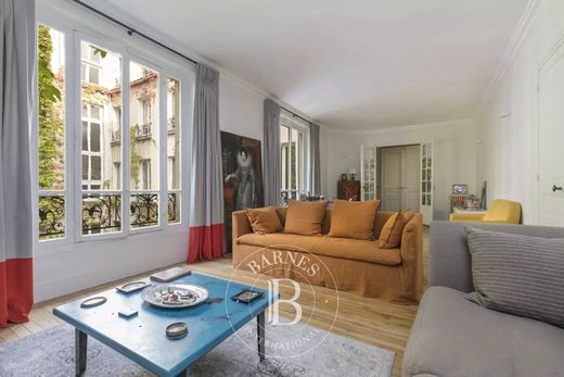 Apartment / Etagenwohnung in La Muette, Auteuil, Porte Dauphine, Paris