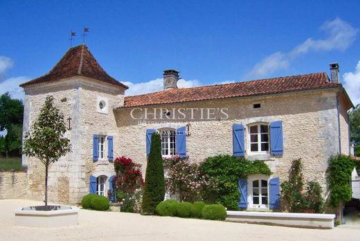 Palast in Mareuil, Dordogne