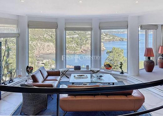 Apartament w Théoule-sur-Mer, Alpes-Maritimes