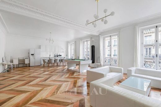 Apartment / Etagenwohnung in Provence-Opéra – Grands Boulevards, Paris