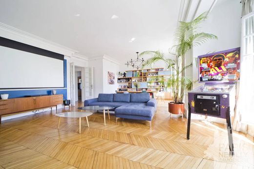 Apartment in Monceau, Courcelles, Ternes, Paris