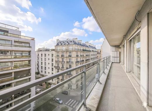 Apartment / Etagenwohnung in La Muette, Auteuil, Porte Dauphine, Paris