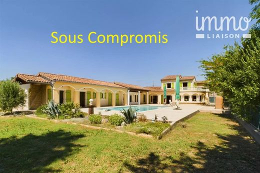 Villa à Vallon-Pont-d'Arc, Ardèche