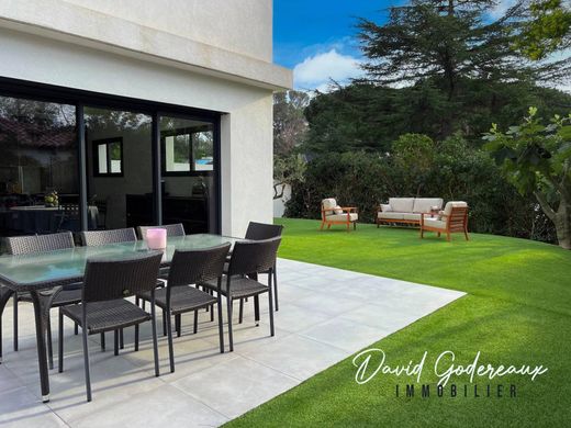 Βίλα σε Saint-Raphaël, Var