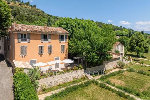 Luxe woning in Gréoux-les-Bains, Alpes-de-Haute-Provence