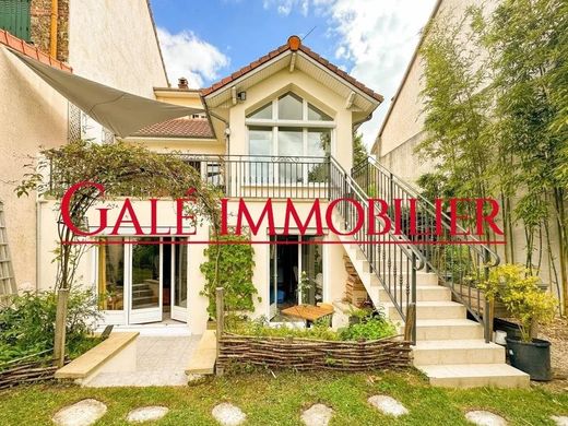 Luxury home in Bourg-la-Reine, Hauts-de-Seine